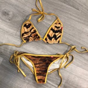 Kandyshop Velvet Scrunch Butt Bikini